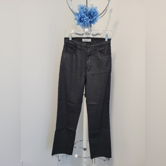 ABERCROMBIE & FITCH // The Ankle Straight Ultra High Rise Curve Love - Picture 1 of 4